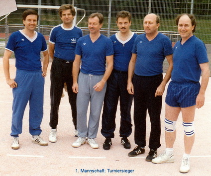 7 4 Volleyball 1990 1 v3
